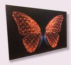 AmsterdamArts (XXI) - Big Louis Vuitton diamond butterfly, Antiquités & Art