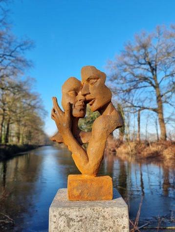 Figurine - Kissing couple - Fer