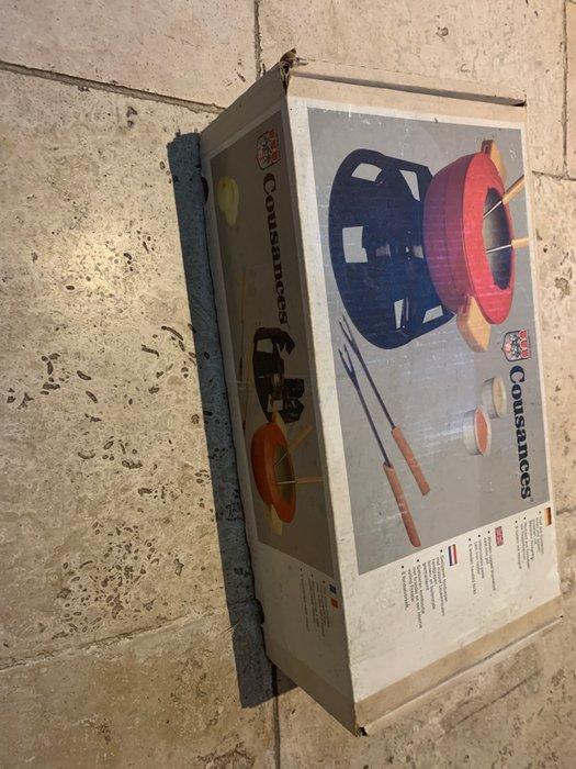 Le Creuset - Steelpan - serveer een fondue - Gietijzer, Antiek en Kunst, Antiek | Keukengerei