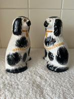 Statue, 2 staffordshire honden - 17 cm - Poterie, Antiek en Kunst