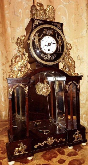 Automaton mantelklok - - Walnoot - 1800-1850, Antiek en Kunst, Antiek | Klokken