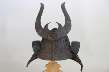 Armure - Japon - Tetsusabiji 32 Ken Suji Kabuto avec Maetate