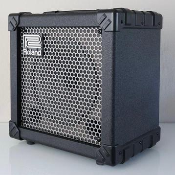Roland - Kubus 20x Solid state versterker