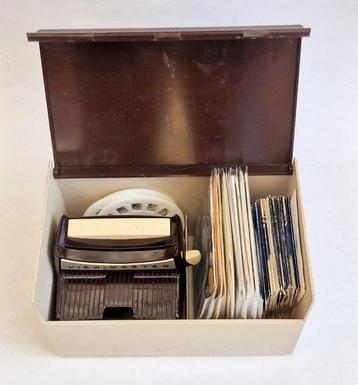 Sawyer View-Master Bakelite Lighted Viewer + storage box