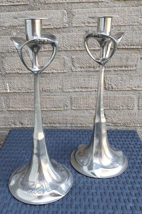 C. Kurz & Co Tiel Holland - Kandelaar (2) - Tin, Edeltin -, Antiek en Kunst, Curiosa en Brocante