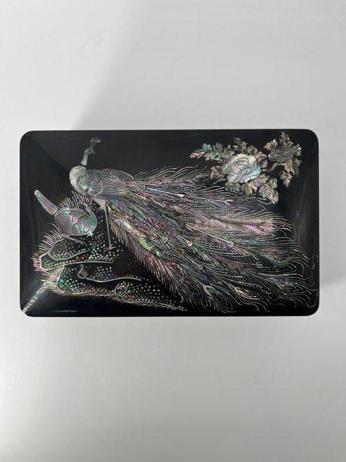 lacquerware Raden mother-of-pearl. - Beautycase -, Antiek en Kunst, Antiek | Overige Antiek