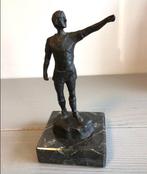 Corry Ammerlaan - Artihove - sculptuur, “ Johan Cruijff “ -