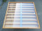 Vitrine - Vitrine - 93cm x 92cm x 8cm met 8 planken en, Hobby en Vrije tijd, Nieuw