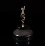 Oude Egypte, late periode Isis met Horus-jongen amulet,
