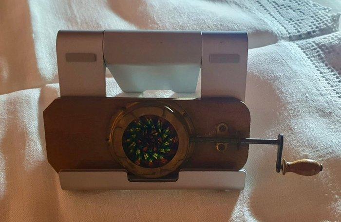 Caleidoscoop - 1850-1900 - Italië - Oud caleidoscoop, Audio, Tv en Foto, Fotocamera's Analoog