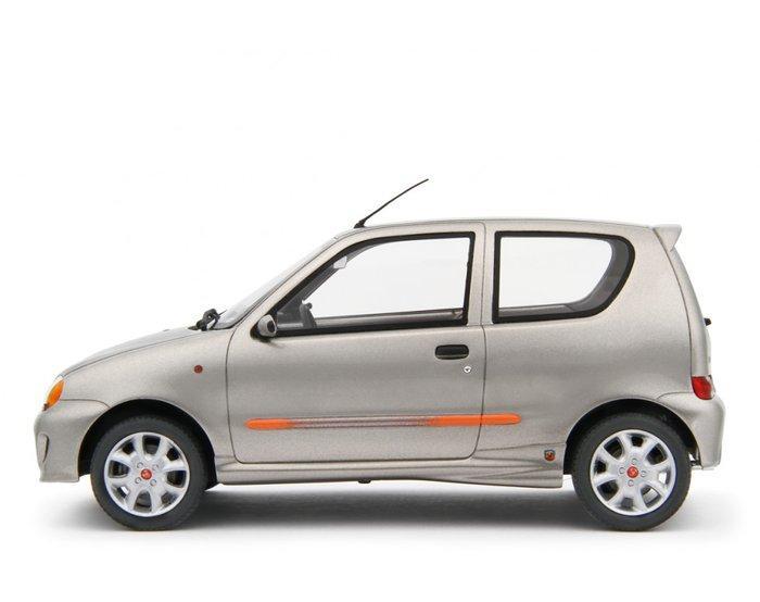 Laudoracing 1:18 - Model kleine stadsauto - Fiat Seicento, Hobby & Loisirs créatifs, Voitures miniatures | 1:5 à 1:12