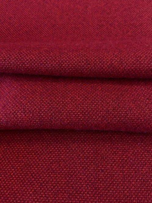 Zacht geweven mengeling van wol Bordeaux/Vinaccia, gemaakt, Antiek en Kunst, Antiek | Tapijten, Tafelkleden en Textiel