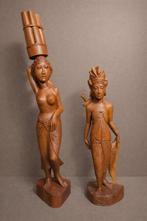 Twee prachtige Balinese beelden - Statue - Indonésie (Sans, Antiek en Kunst