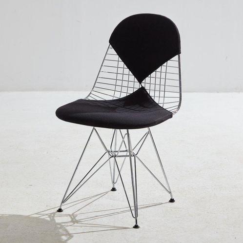 Charles & Ray Eames - Vitra - Chaise, Chaise, Chaise, Chaise, Antiek en Kunst, Antiek | Meubels | Stoelen en Sofa's