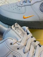 Nike - Air Force One Wolf Grey Kumquat P45,5 - Sneakers -, Kleding | Heren, Nieuw