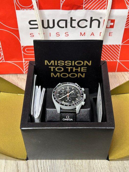 Omega x Swatch - MoonSwatch - Mission to the moonshine gold, Handtassen en Accessoires, Horloges | Heren