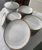 Seltmann Weiden - Eetservies (39) - Porselein - Bordo in