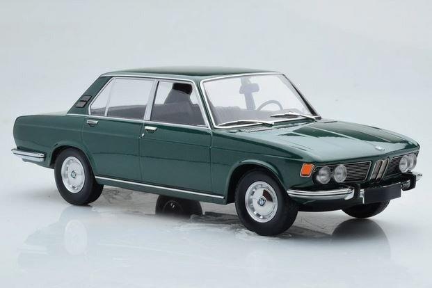 Minichamps 1:18 - Model sedan - BMW 2500 1968 - Limited, Hobby en Vrije tijd, Modelauto's | 1:5 tot 1:12