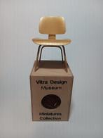 Vitra Design Miniatur - Charles & Ray Eames - Chaise - Vitra, Antiek en Kunst