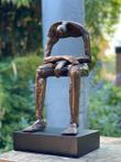 Moderne Bronzen Sculptuur - Zittend Bronzen Sculptuur -