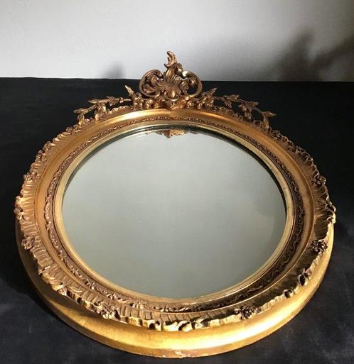 Miroir - Magnifique miroir ancien ovale doré avec un fronton, Antiek en Kunst, Antiek | Overige Antiek