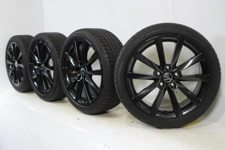 Skoda Octavia III 18 inch velgen Bridgestone Zomerbanden Ori, Auto-onderdelen, Banden en Velgen, Ophalen of Verzenden