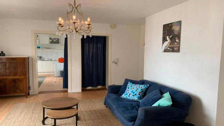 Appartement en Place Rouppe, Brussels, Immo, Appartements & Studios à louer, 35 à 50 m², Bruxelles