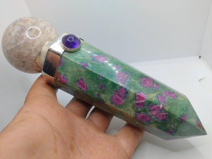 Grote prachtige scepter - topkwaliteit robijn in zoïsite,, Verzamelen, Mineralen en Fossielen