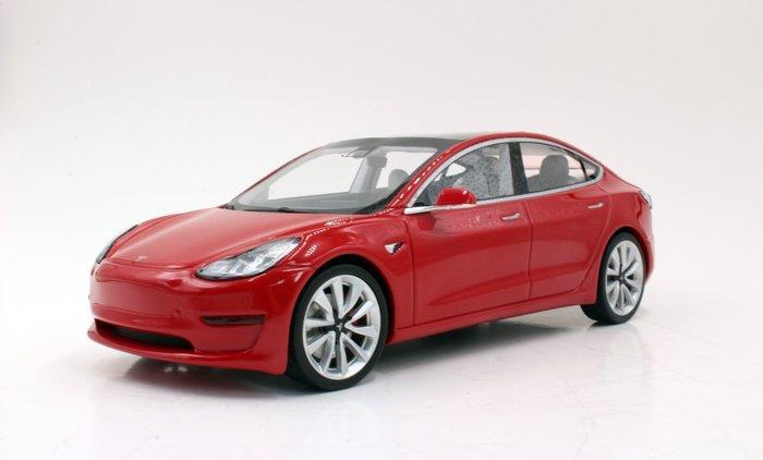LS Collectibles 1:18 - Modelauto - Tesla Model 3 - Limited, Hobby en Vrije tijd, Modelauto's | 1:5 tot 1:12
