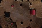 Middeleeuws (Gothic) Copper-Iron Gedecoreerde plaquette -