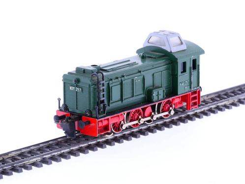 Schaal H0 Trix 2261 DB Diesellocomotief #1377 (H0 (1:87)), Hobby en Vrije tijd, Modeltreinen | H0, Wisselstroom, Locomotief, Gebruikt