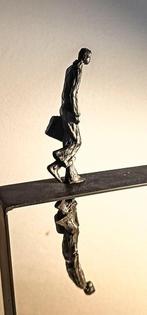 Sculpture, Reflejo en Suspensión - 30 cm - Fonte