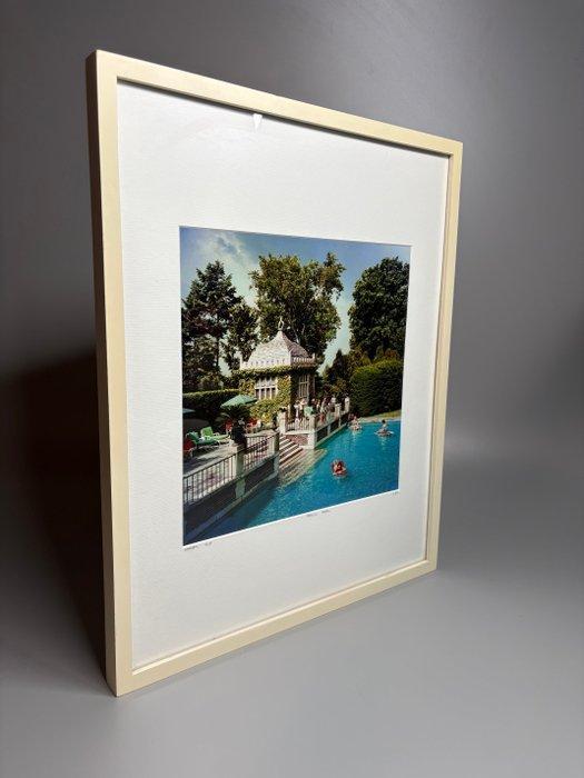 Slim Aarons (1916–2006) - Family Pool, Antiquités & Art, Art | Objets design