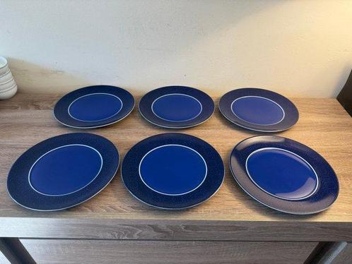 Hutschenreuther - Assiette - Faïence - Huit assiettes en, Antiek en Kunst, Antiek | Wandborden en Tegels