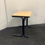 complete set van 10 stuks schooltafels, (stip rood) met 1, Gebruikt