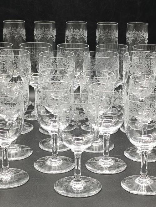 Baccarat - Service de boisson (33) - Sévigné - Cristal - Jeu, Antiek en Kunst, Antiek | Meubels | Tafels