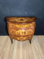 Commode - Marqueterie de différents bois, Antiek en Kunst