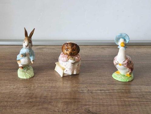 Royal Albert - Figurine - Set of 3 Royal Albert Porcelain, Antiek en Kunst, Antiek | Glaswerk en Kristal
