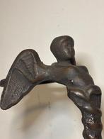Sculpture, Wijnfles houder met engel en Bacchus - 23 cm -, Antiek en Kunst