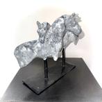 Issouf Derme - sculptuur, Couple de Chevaux - 22 cm - Koud