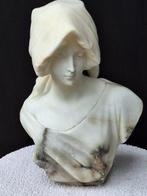 Guglielmo Pugi (1850-1915) - sculptuur, Buste van meisje -