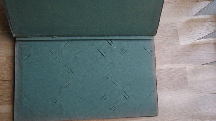 Doos met 9 lege Ansichtkaarten albums in goede staat -, Verzamelen, Postkaarten | Buitenland