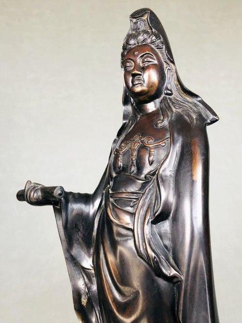 An extra-large standing statue of Kannon Bodhisattva, Antiquités & Art, Antiquités | Autres Antiquités