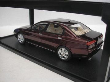 Cult Scale Models 1:18 - Modelauto - Alfa Romeo 166 Super