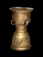 Mokodrum, Zandlopervormige keteltrom type III uit Indonesië, Antiek en Kunst