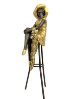 Beeldje - A seated lady - Brons, Marmer, Antiek en Kunst, Kunst | Designobjecten
