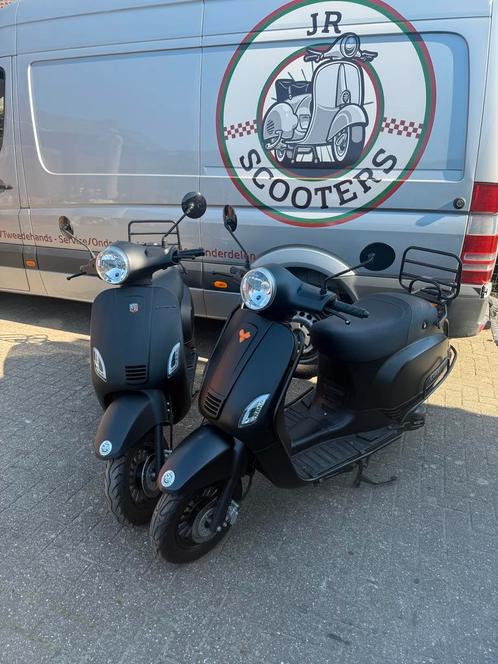 2x Scooter A-Klasse (Geen Rijbewijs Nodig!), Fietsen en Brommers, Scooters | Overige merken, Zo goed als nieuw, Klasse A (25 km/u)
