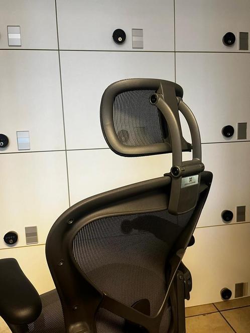 Herman Miller Aeron - Incl. Posturefit En Hoofdsteun, Maison & Meubles, Chaises de bureau, Envoi