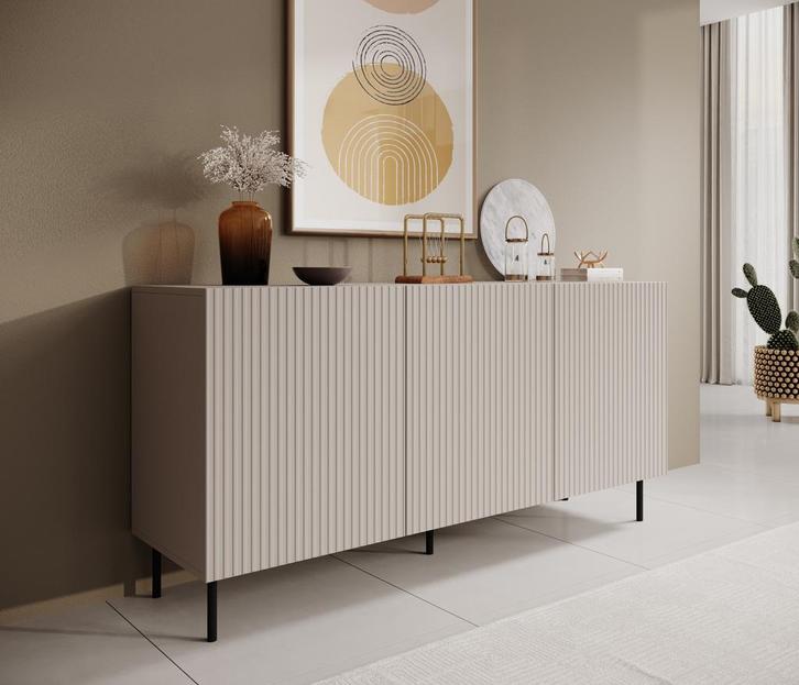 Meubella | Dressoir beige 156cm 3 deuren - Opbergkast, Huis en Inrichting, Kasten | Dressoirs, 25 tot 50 cm, Nieuw, 150 tot 200 cm
