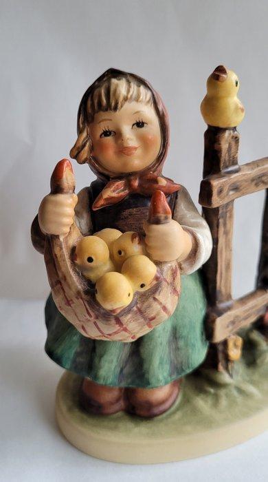 Beeldje - Hummel Goebel Kuiken Liesje - TMK5 - Porselein, Antiek en Kunst, Curiosa en Brocante
